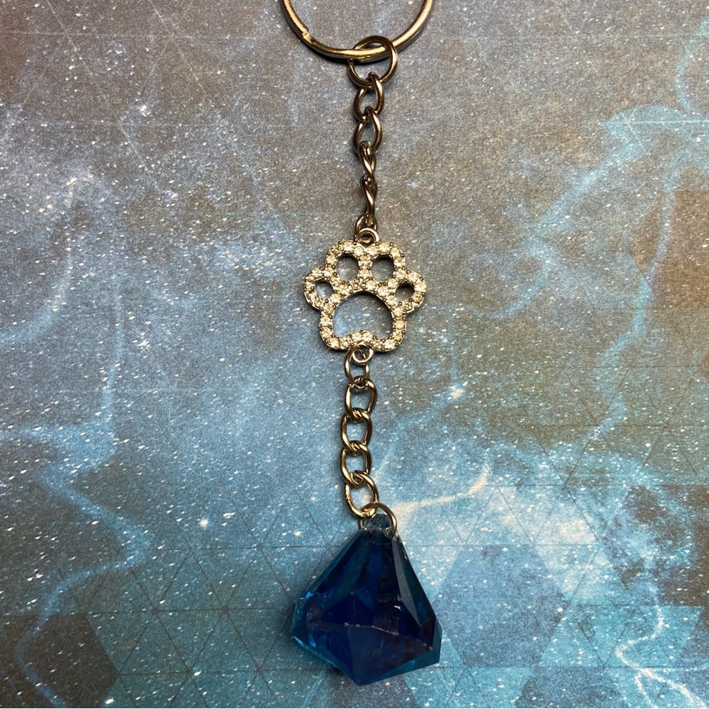 💎🐾🆓FREE w/ Bundle Purchase - Handcrafted Blue Gem Paw Keychain